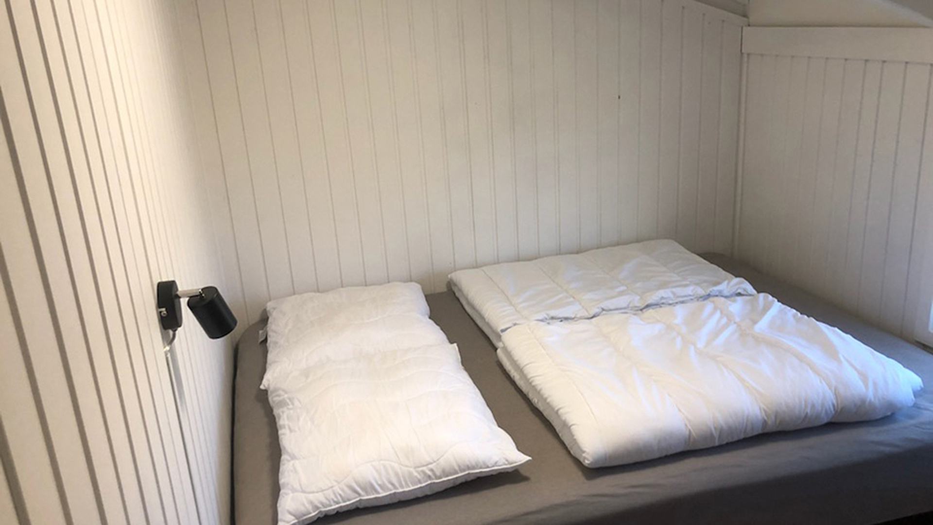 Schlafzimmer in Nørlev Poolhus