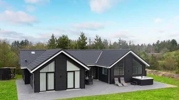Außenansicht von Lærke Poolhus