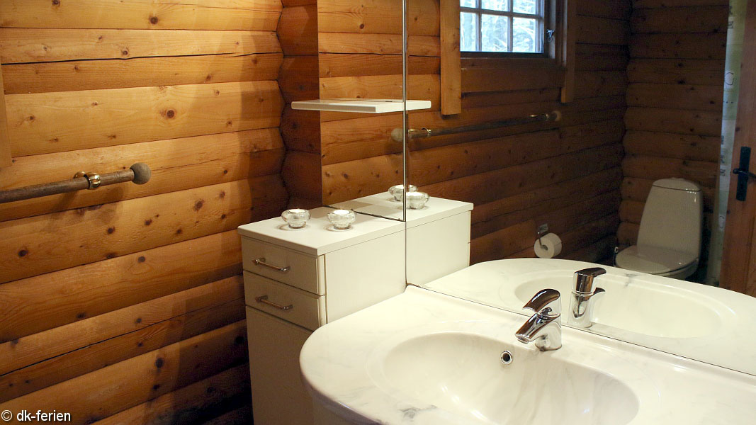 Badezimmer in Skallerup Blockhütte