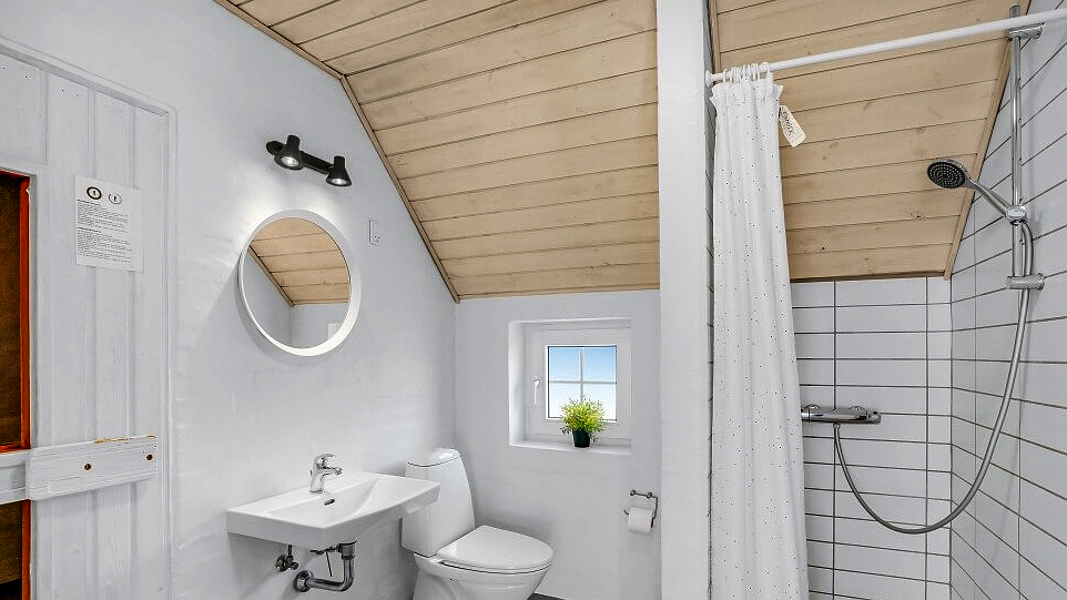 Badezimmer in Øhuse Poolhus