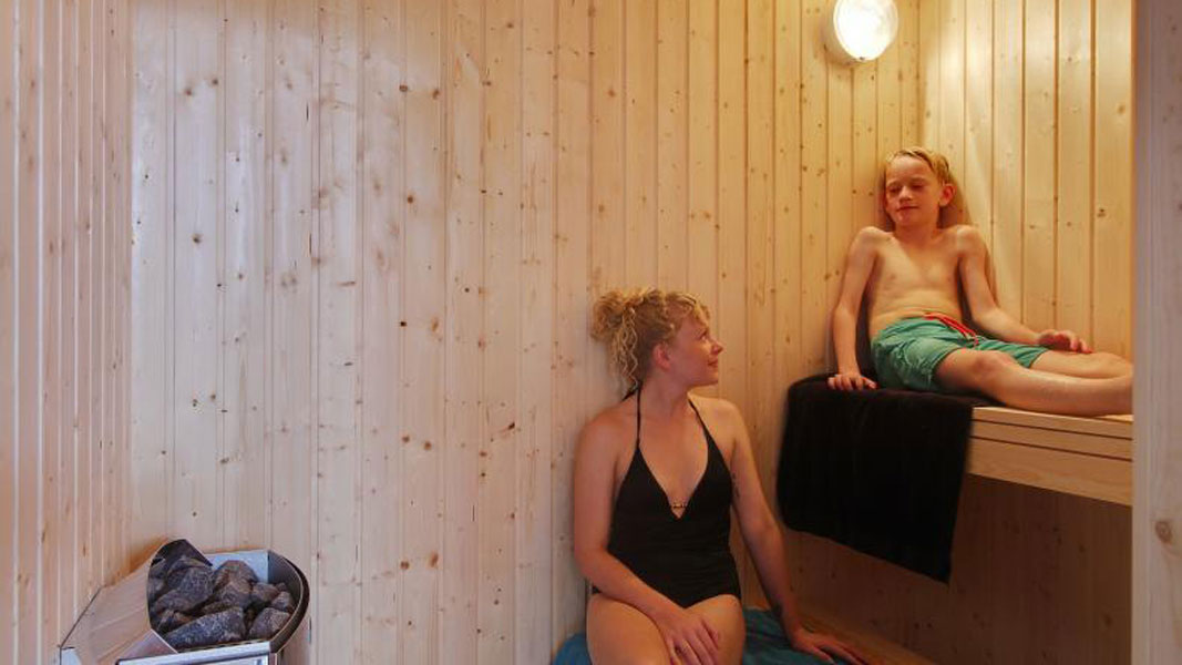 Sauna in Sydslugen Poolhus