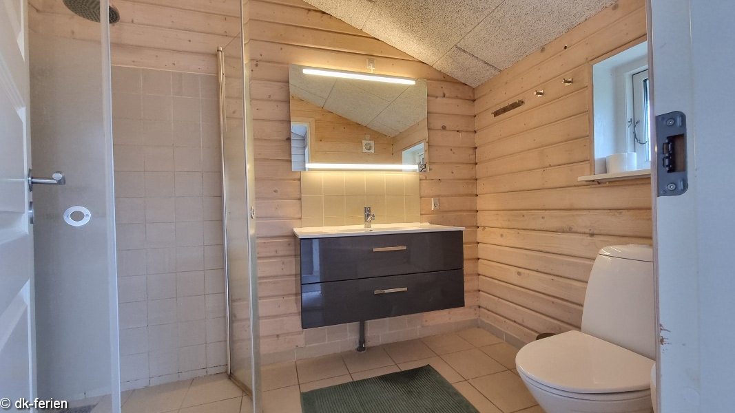 Badezimmer in Aske Fritidshus