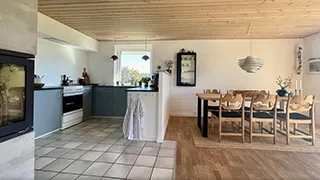 Küche in Lyseblå feriestedet