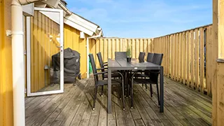 Terrasse von Poolhus Traditionell