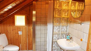 Badezimmer in Bedstemors Hus