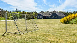 Spielgeräte bei Sønder Fjand Poolhus