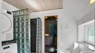 Badezimmer in Illeborg Poolhus