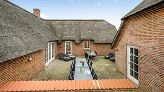 Terrasse von Ved Marken Poolhus