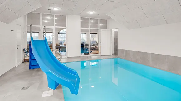Pool in Husby Slap af