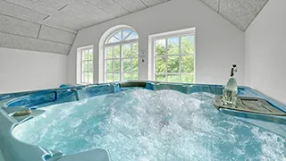 Whirlpool in Wellnesshus Husby