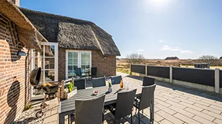 Terrasse von Stråtag poolhus