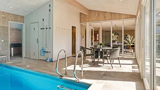 Pool in Poolhus i klitterne