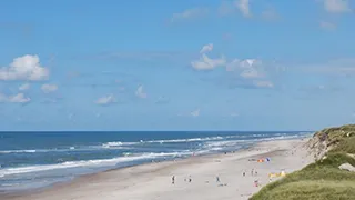 Strand in der Nähe von Søndervig Erlebnishus