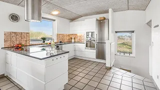 Küche in Sommerferiehus Søndervig