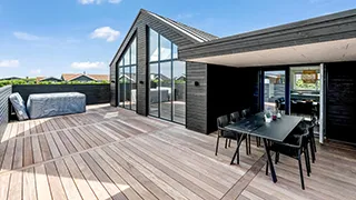 Terrasse von Tæt på havet Poolhus