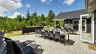 Terrasse von Filsø Poolhusidyll