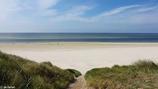 Strand in der Nähe von Sydslugen Poolhus