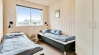 Schlafzimmer in Vangens Poolhus