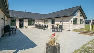 Terrasse von Houstrup Poolhus