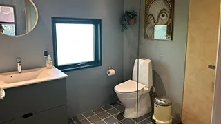 Badezimmer in Bratten Hyggehus