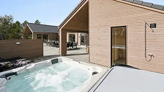 Außenwhirlpool  Folden Poolhus