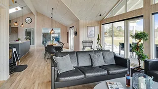 Wohnzimmer von Ålbæk Poolhus