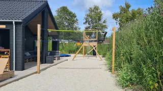 Volleyballplatz bei Schwimm-Jakuzzi-Haus