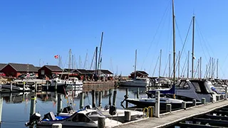 Hafen in der Nähe von Øster Hurup Spahus