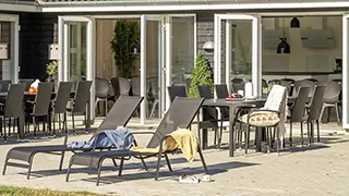 Terrasse von Sletten Poolhus