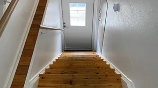 Treppe in Wellness-Oase