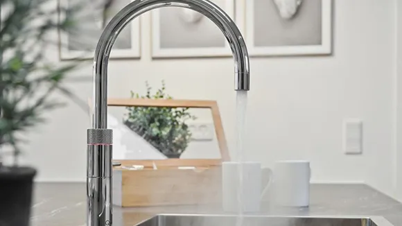 Küche in Poolhus Strandkrogen