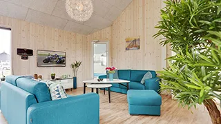 Wohnzimmer von Strandbakken Poolhus