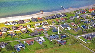 Luftaufnahme von Strandperle Feriehus