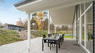 Terrasse von Lupin Poolhus