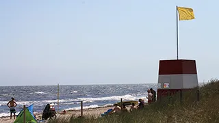 Strand in der Nähe von Ukama Poolhus