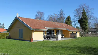 Marielyst Poolhaus außen