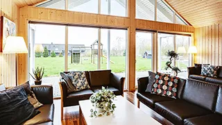 Wohnzimmer von Sortspætte Aktivhus