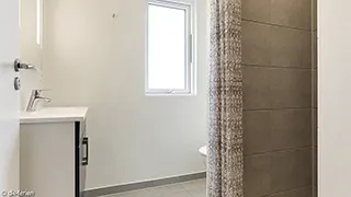 Badezimmer in Bøtø Poolhus