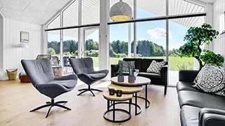 Wohnzimmer von Holmemose Poolhus