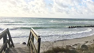 Strand in der Nähe von Holmemose Poolhus