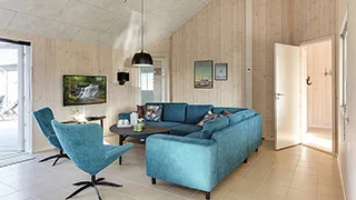 Wohnzimmer von Hjulspor Poolhus