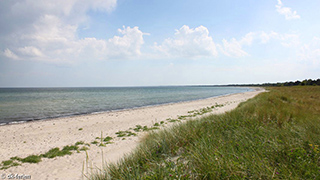 Strand in der Nähe von Sava Poolhus