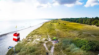 Strand in der Nähe von Sommerhus Velvære