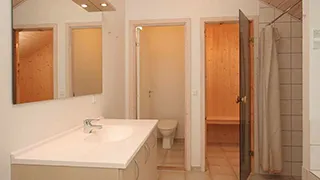 Badezimmer in Falkevej Spahus