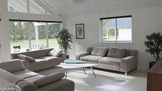 Wohnzimmer von Sjælland Poolhus