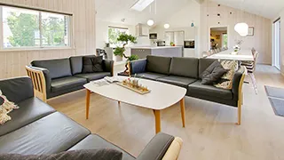 Wohnzimmer von Revlinge Poolhus