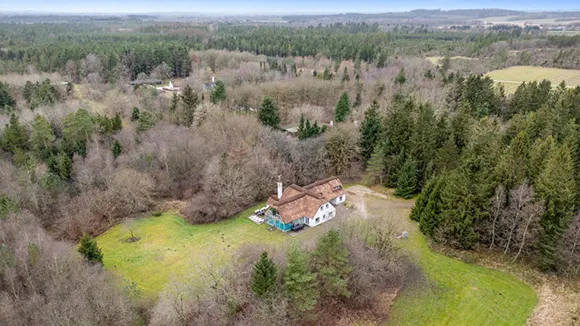 Luftaufnahme von Poolhus Brande