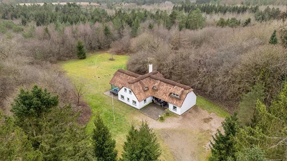 Luftaufnahme von Poolhus Brande