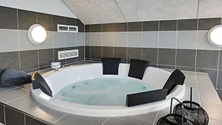 Whirlpool in Arnis Poolhaus