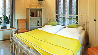 Schlafzimmer in Wasserturm Nebeltal